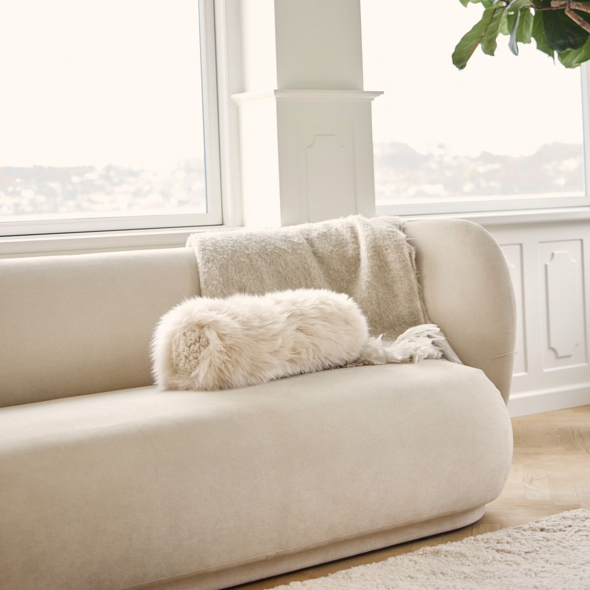 Bolster Cushion Black/Black