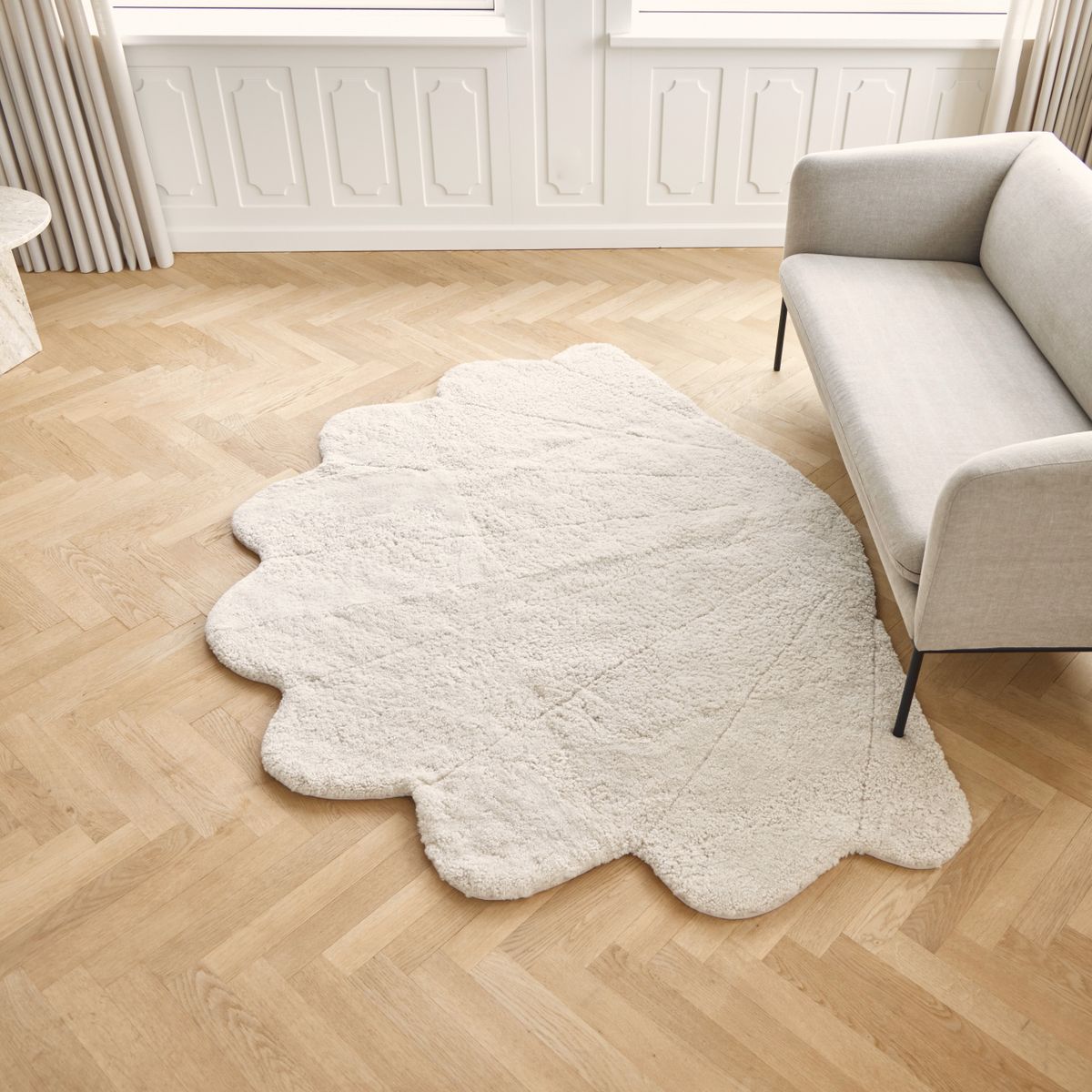 Short Wool Curly Sheepskin Shell Design Rug | 83x59 in Anthracite