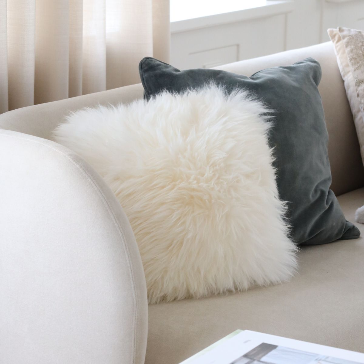 Long-Wool Sheepskin Cushion | 14x14 in Black