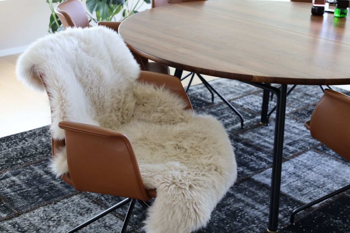 New Zealand Sheepskin | Long Wool | 35x24 in Aubergine