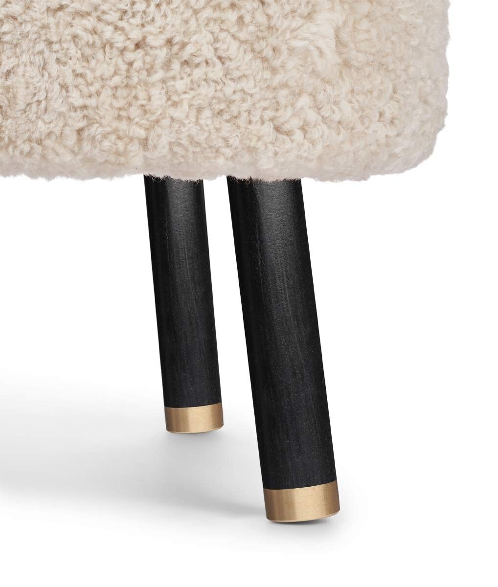 Emil Lounge Chair | Short Wool Pearl