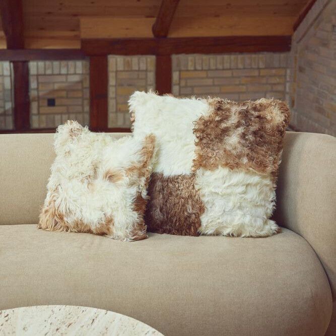 Tigrado Sheepskin Cushion | Doublesided Black/White Mix
