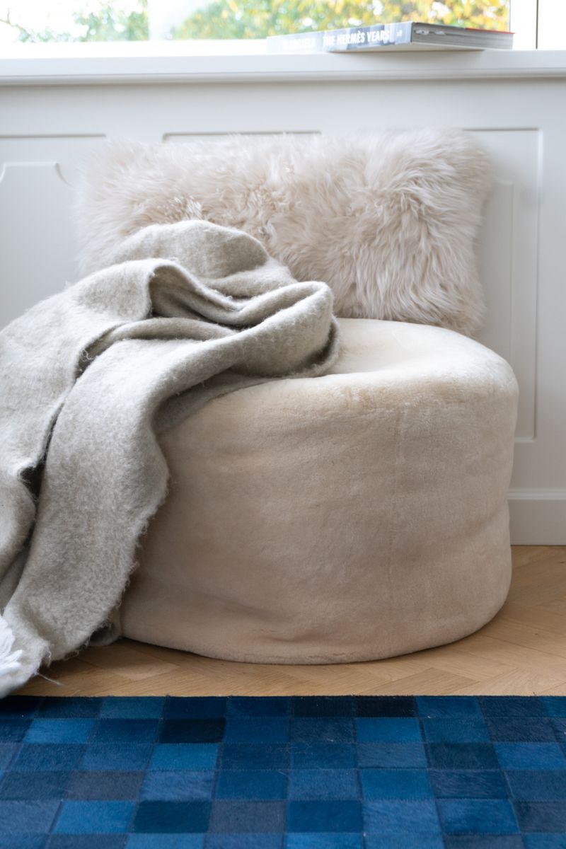 Long-Wool Sheepskin Cushion | 16x24 in Linen