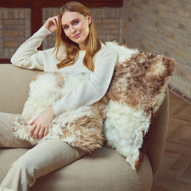 Tigrado Sheepskin Cushion | Doublesided Black/White Mix