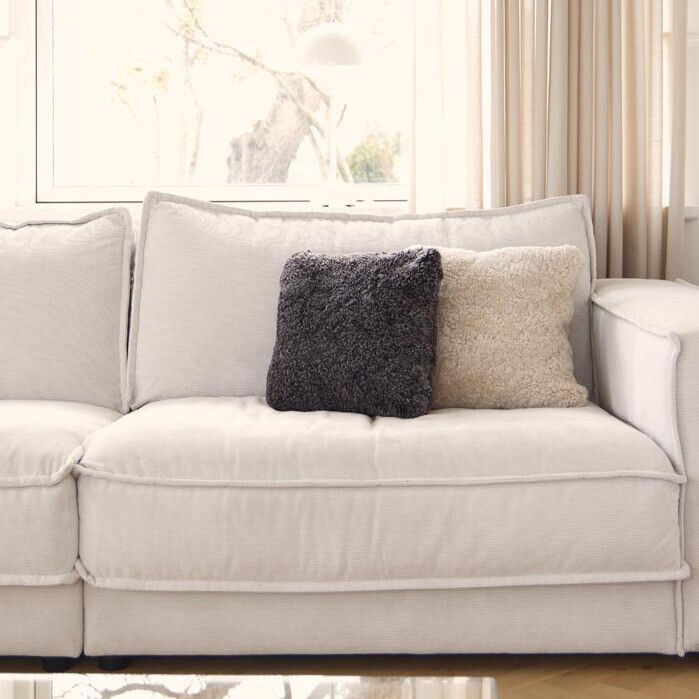 Short-Wool Sheepskin Cushion | Doublesided | 16x16 in Anthracite