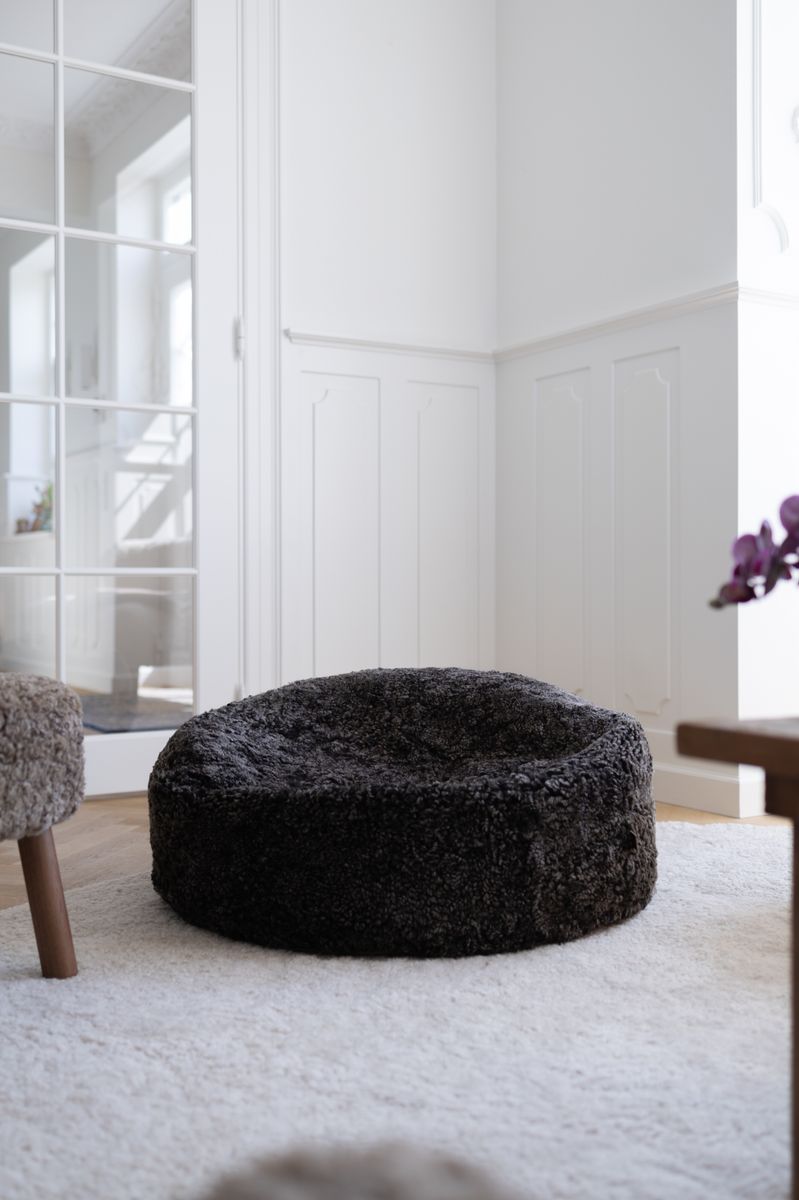 Round Sheepskin Bean Bag | Short Wool Cappuccino