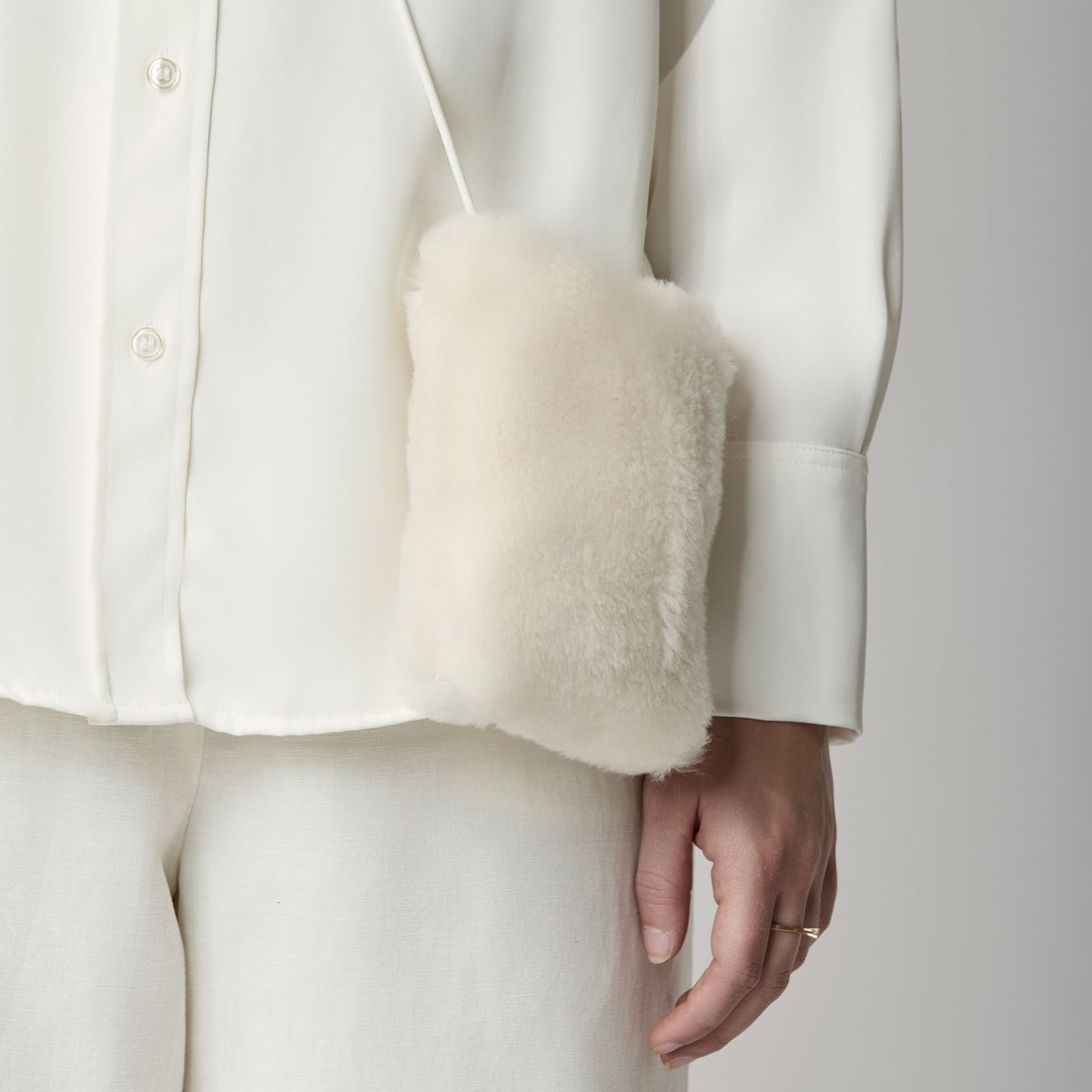 Gwen Phonebag Beige