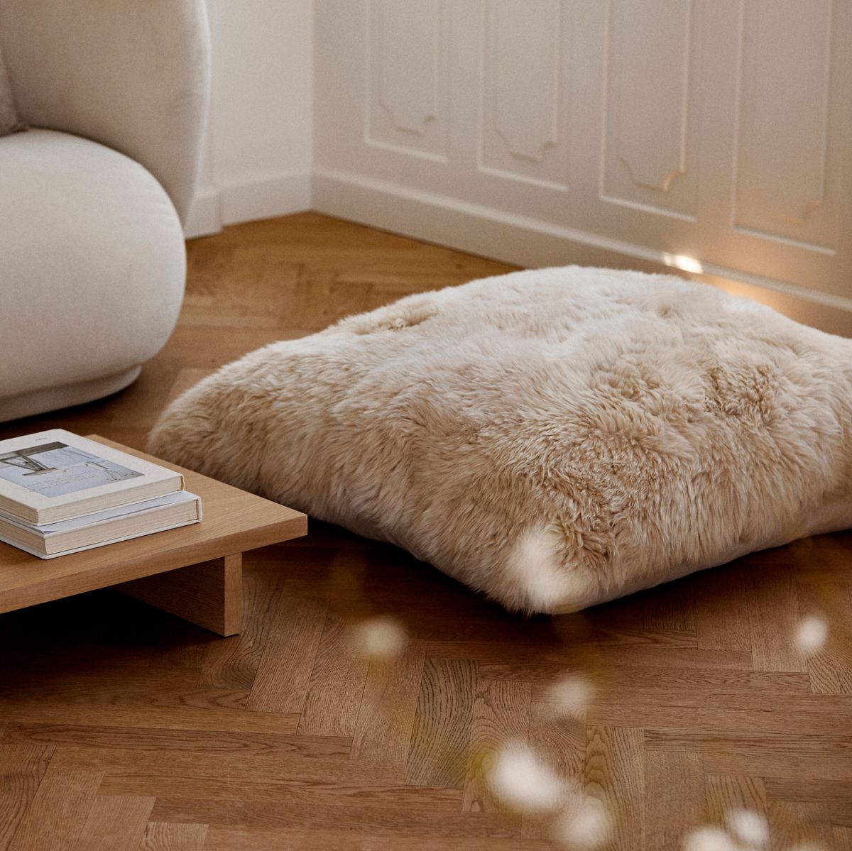 Maxi Float Cushion | LW | 35x35 in Black