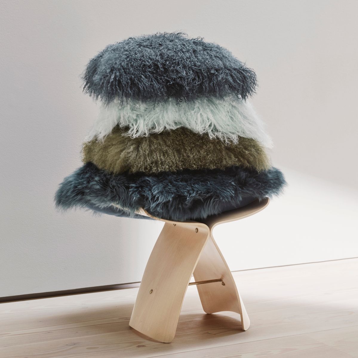 Curly Sheepskin Cushion | Doublesided | 22x22 in  Arctic Sunrise