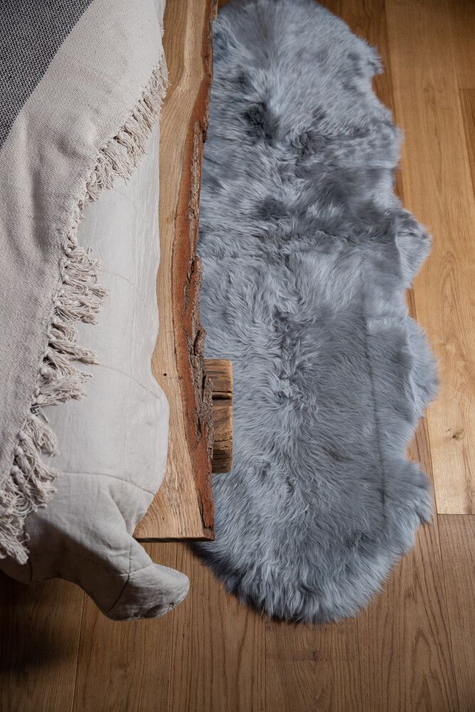 New Zealand Sheepskin | Long Wool | Rug 71 in Aubergine