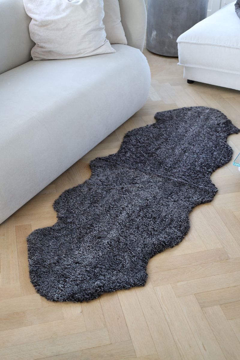 New Zealand Sheepskin | Short Curly Wool | Rug 71x24 in