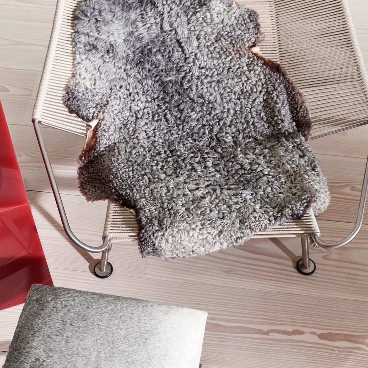Gotlandic Sheepskin | Curly Short Wool | 35-39 in Natural Grey
