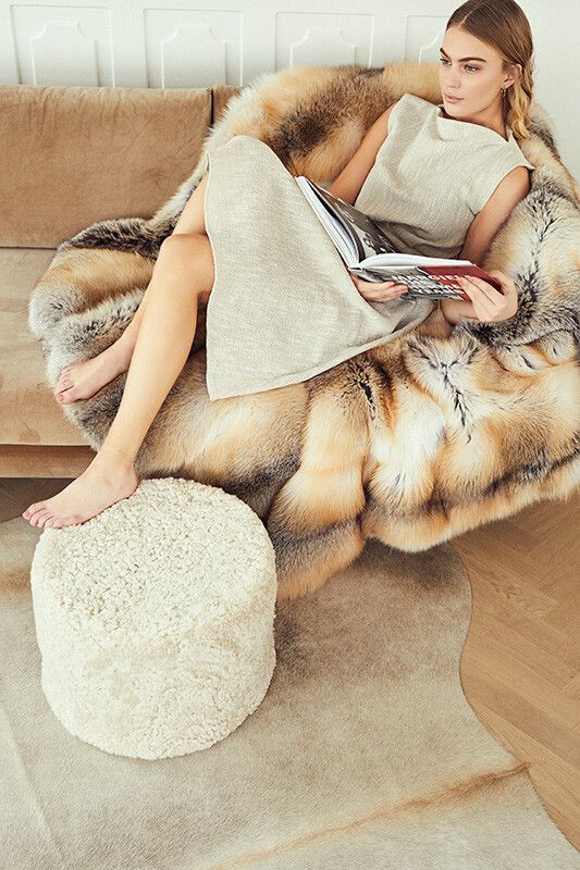 Premium Fox Throw | Cashmere Backing | Shadow Fox  Shadow Fox