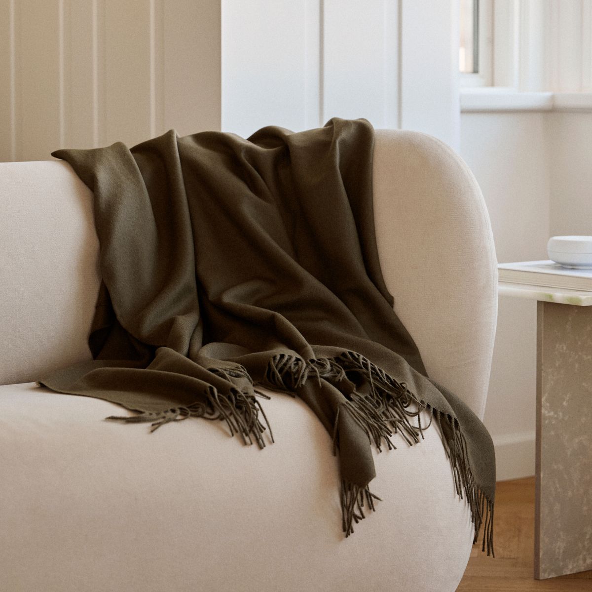 Amanda Throw Dark Grey