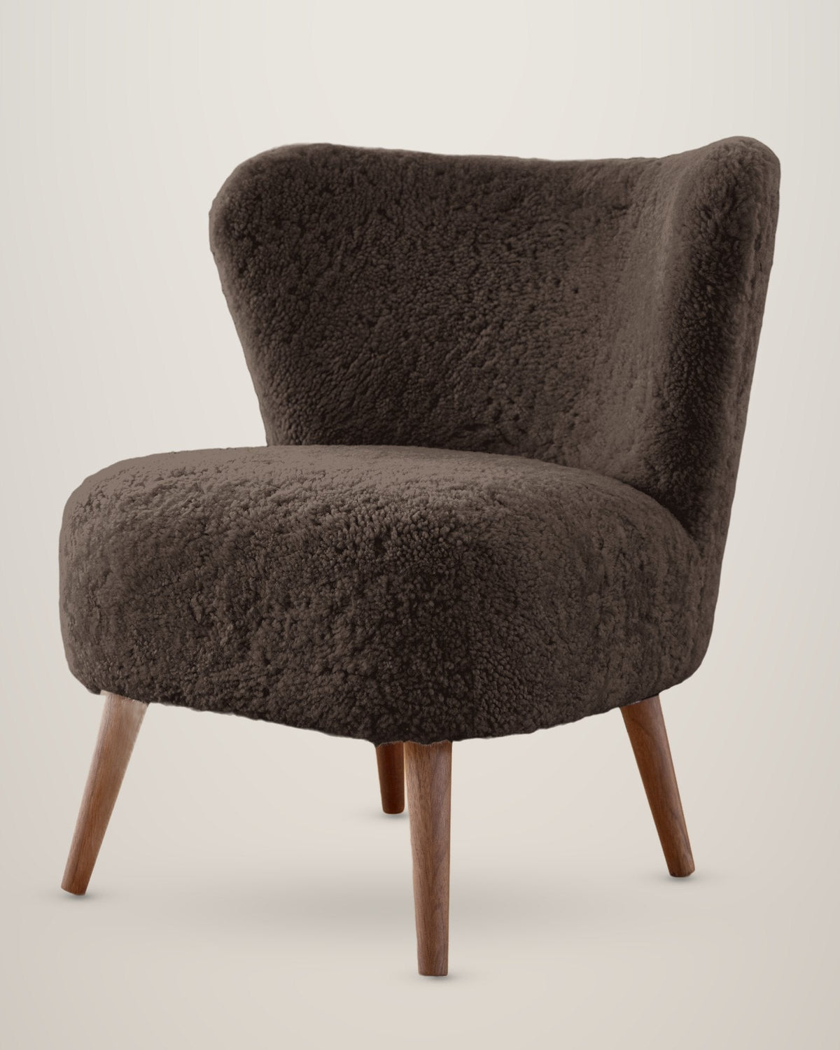 Armchair in Cappuccino short-wool sheepskin (digital visualization)